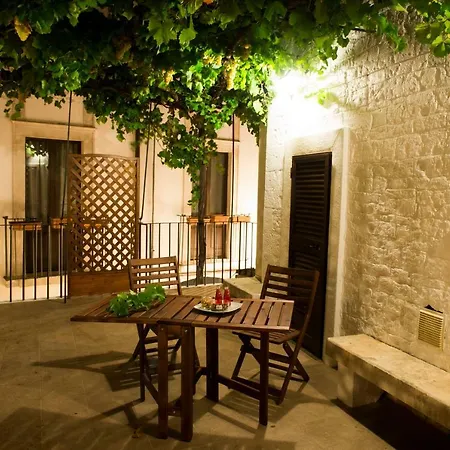 Guest house Palazzo Pace 3*